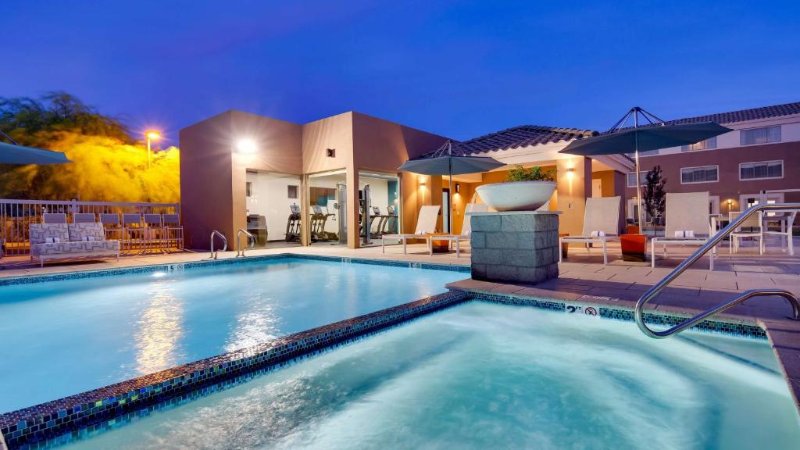 Swimming pool at Aiden by Best Western Scottsdale North