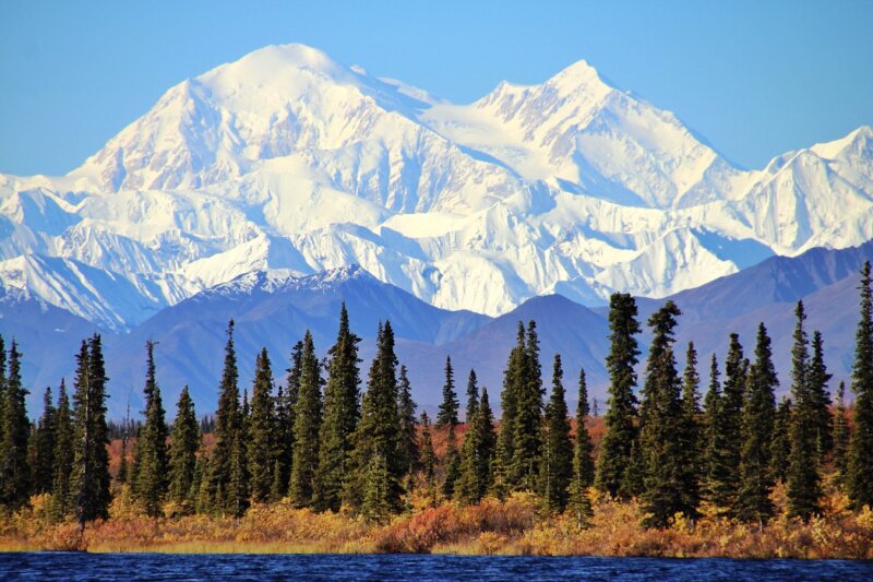 Denali highest mountain peak in North America