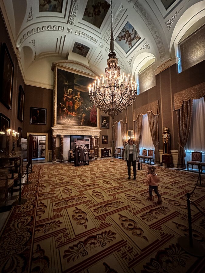 Royal Palace of Amsterdam decor and furnitures