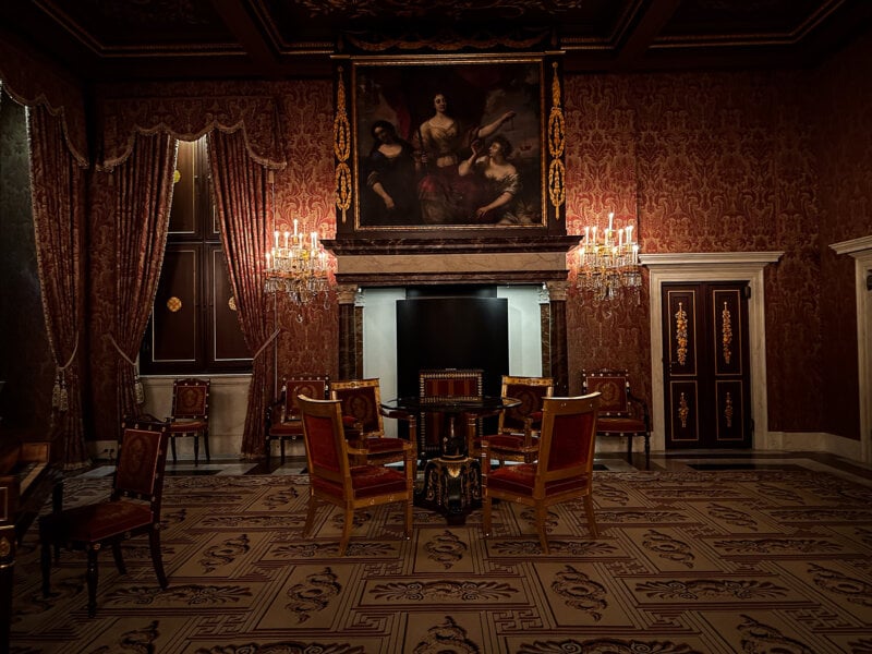 Royal Palace of Amsterdam furniture and artwork display
