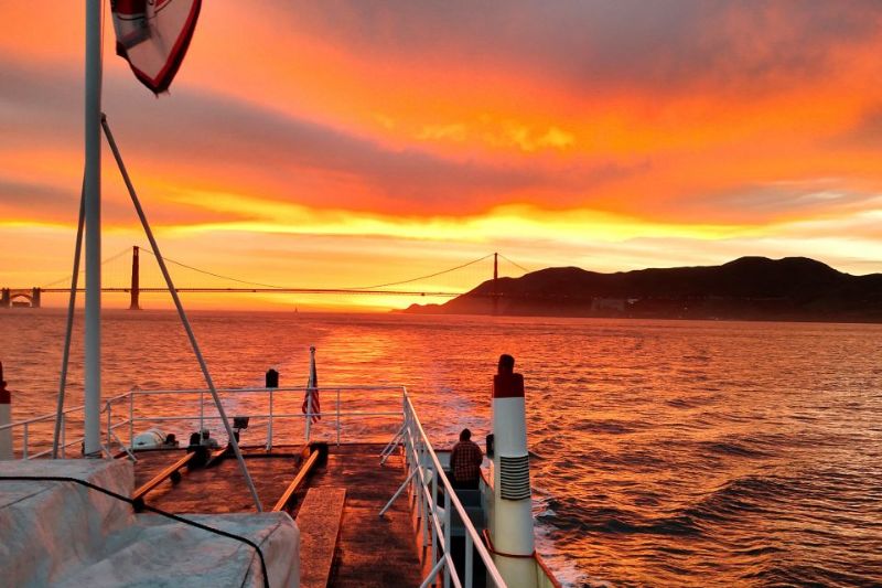 San Francisco California Sunset Twilight Boat Cruise