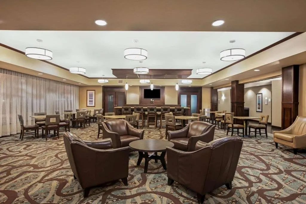 La Quinta Inn & Suites by Wyndham Sioux Falls Lounge